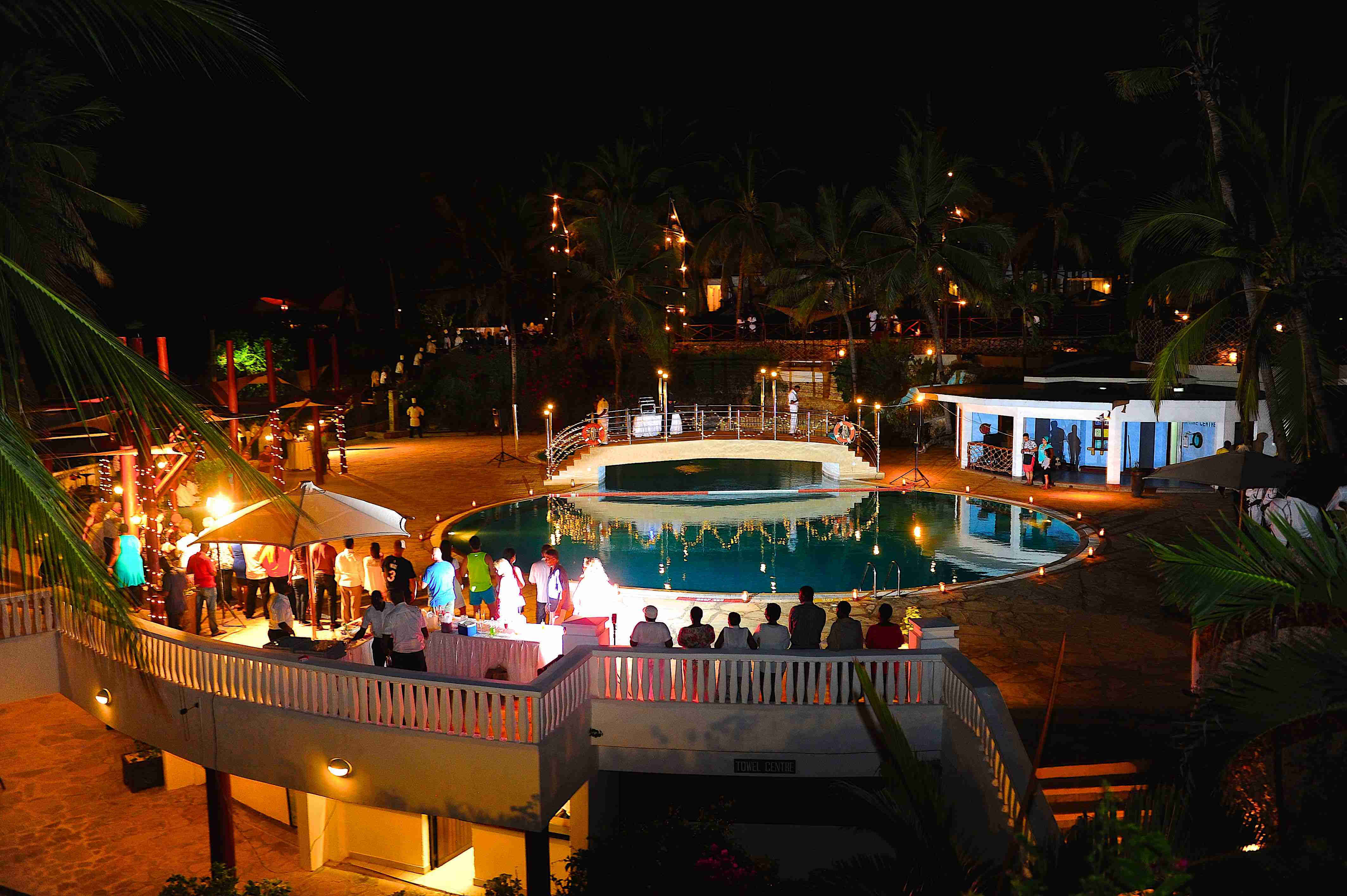 voyager beach resort website