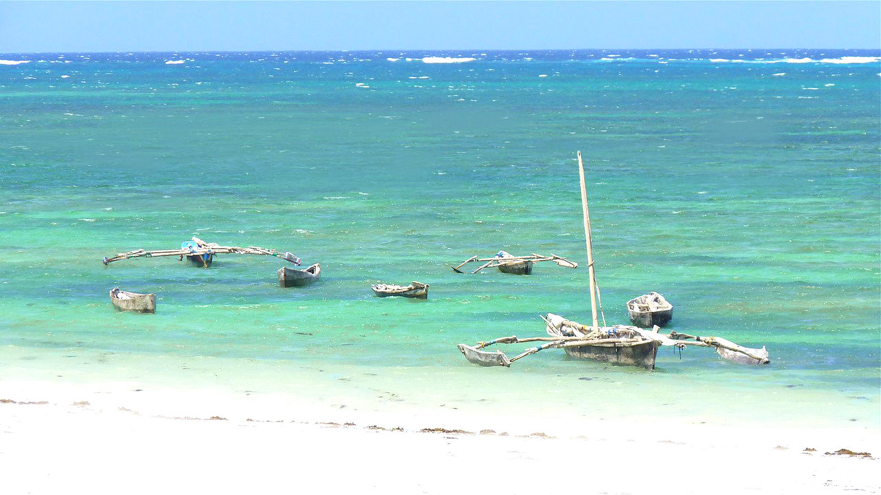 Boats off Dianni Beach